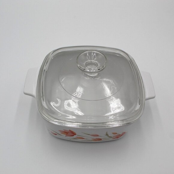 Vintage 1980s CorningWare Shadow Iris Casserole Dish Pastel 1.5 Quart Lid Floral - Picture 2 of 9
